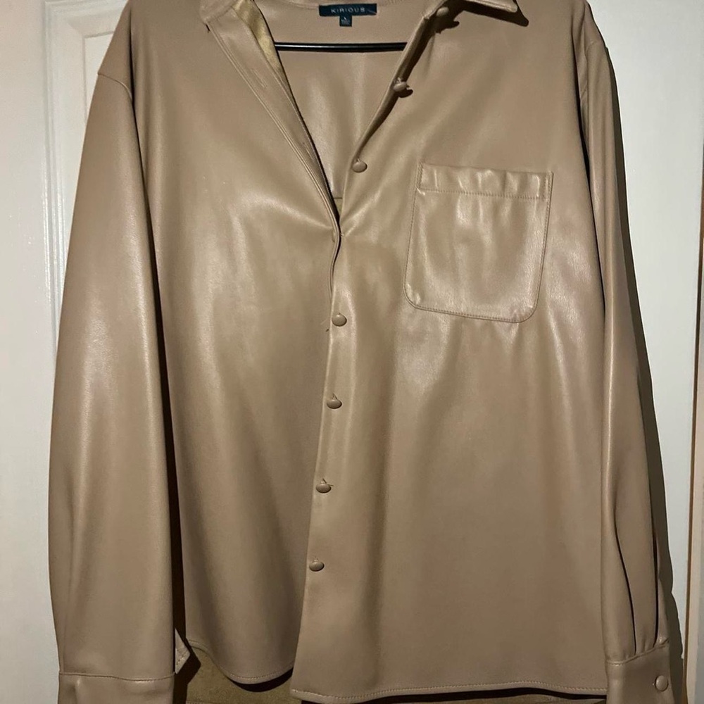 Aritzia Wilfred Faux Leather Shirt Jacket in Taupe